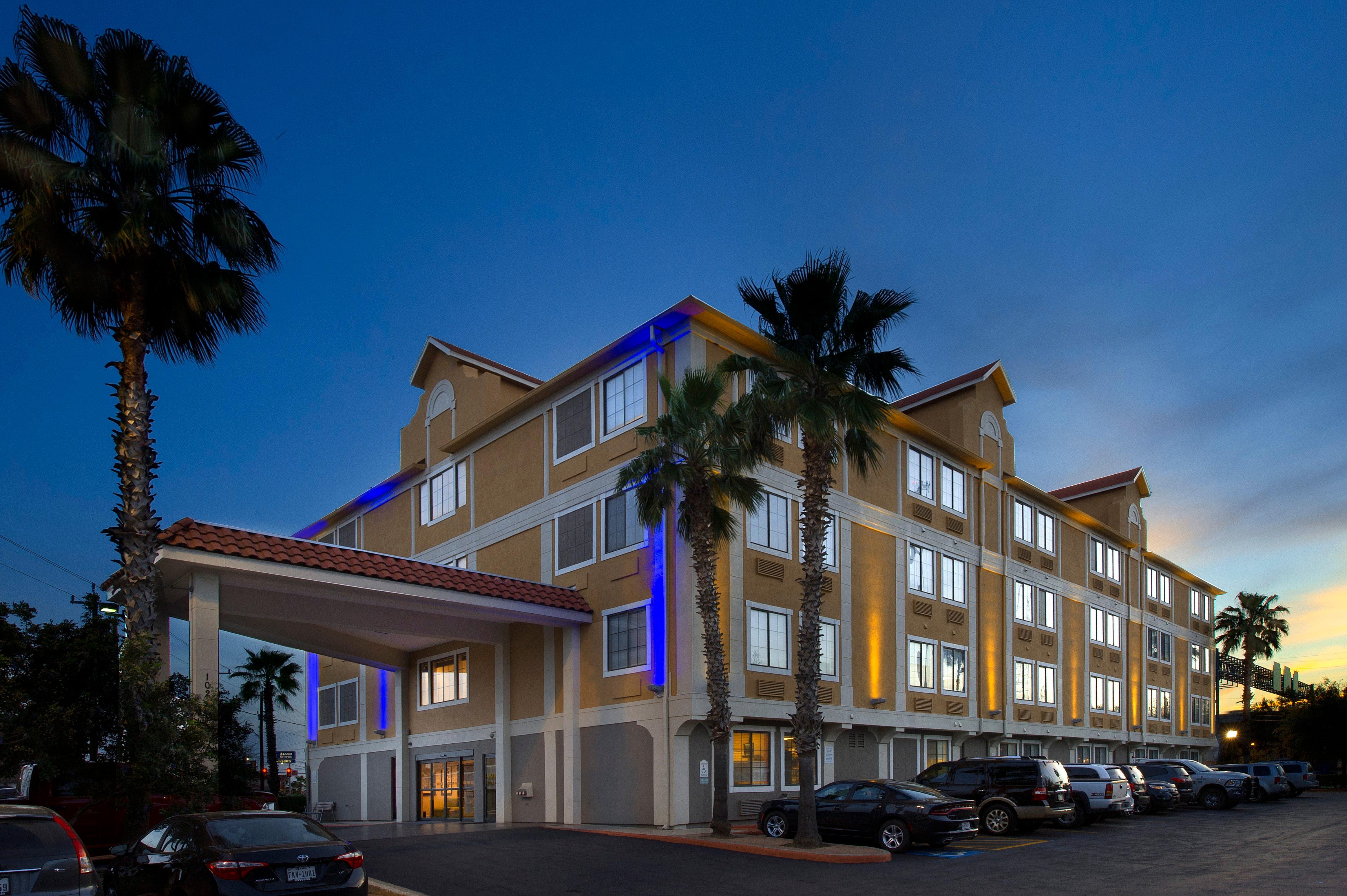 Holiday Inn Express & Suites San Antonio - Downtown Market Area By Ihg Buitenkant foto
