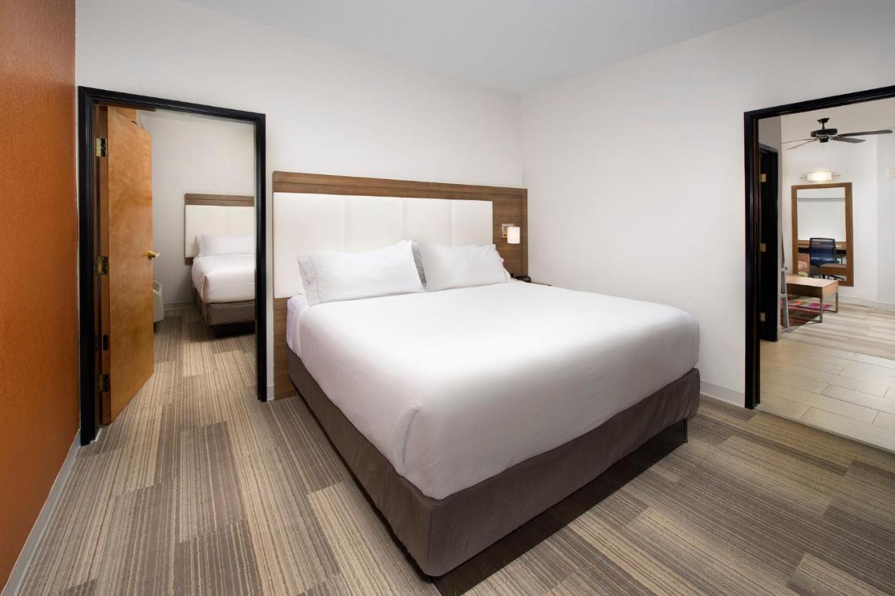Holiday Inn Express & Suites San Antonio - Downtown Market Area By Ihg Buitenkant foto