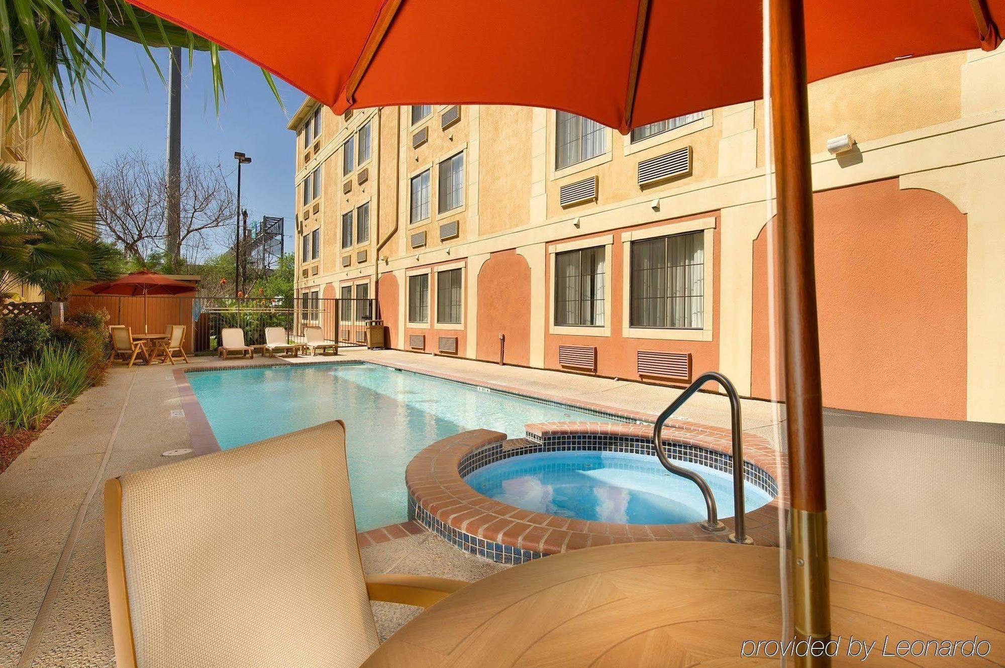 Holiday Inn Express & Suites San Antonio - Downtown Market Area By Ihg Buitenkant foto